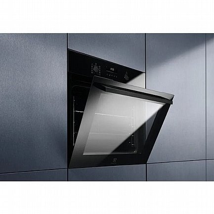 ���� ���� �������� 71 ���� Electrolux ������ ����� ���������� ��� EOP6526K